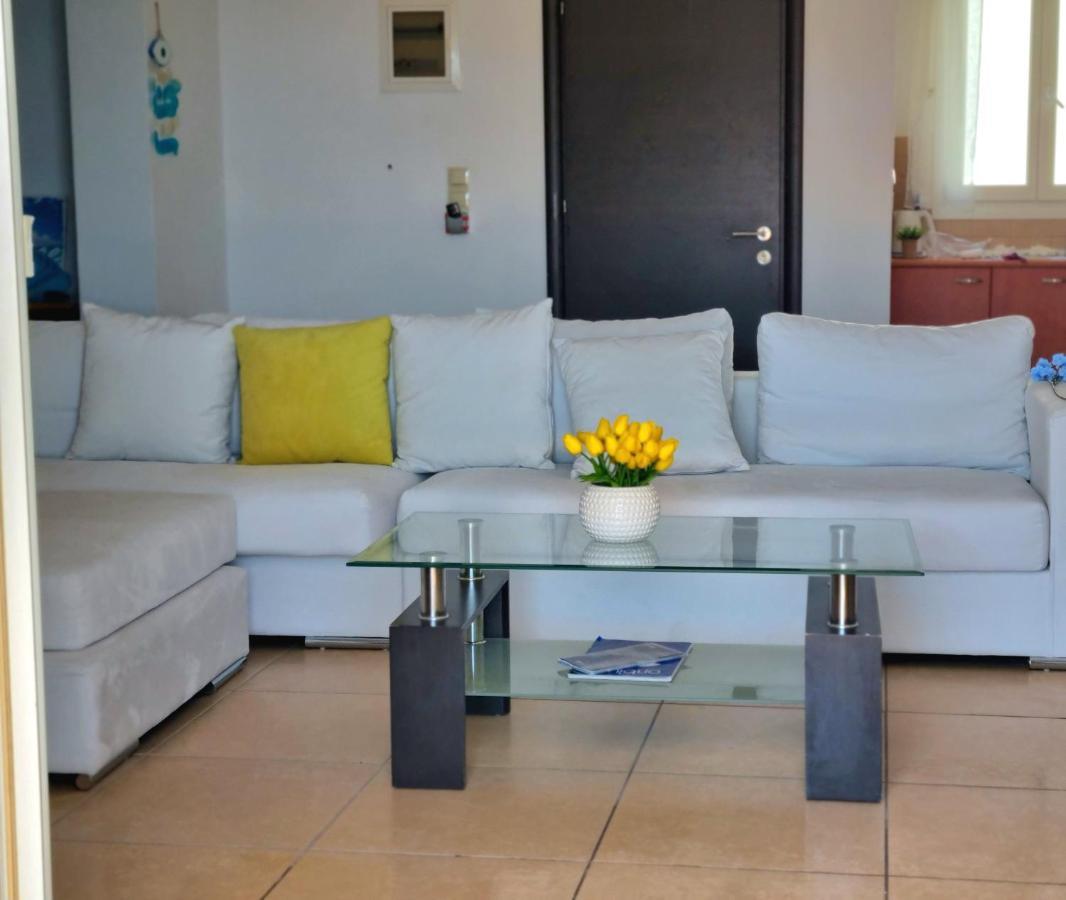 Zafeiris Apartments Livadia  ภายนอก รูปภาพ
